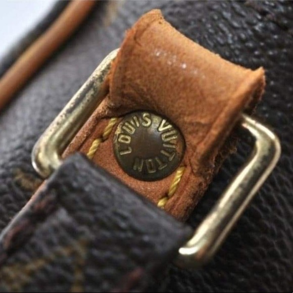 Amazon Crossbody Bag. The bag has the date code inside and designer Id of 871TH - Picture 8 of 12